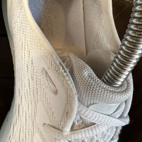 Womens Under Armour HOVR Sonic 3 White Athletic‎ Running Shoes Size 10 M GUC - Picture 4 of 7